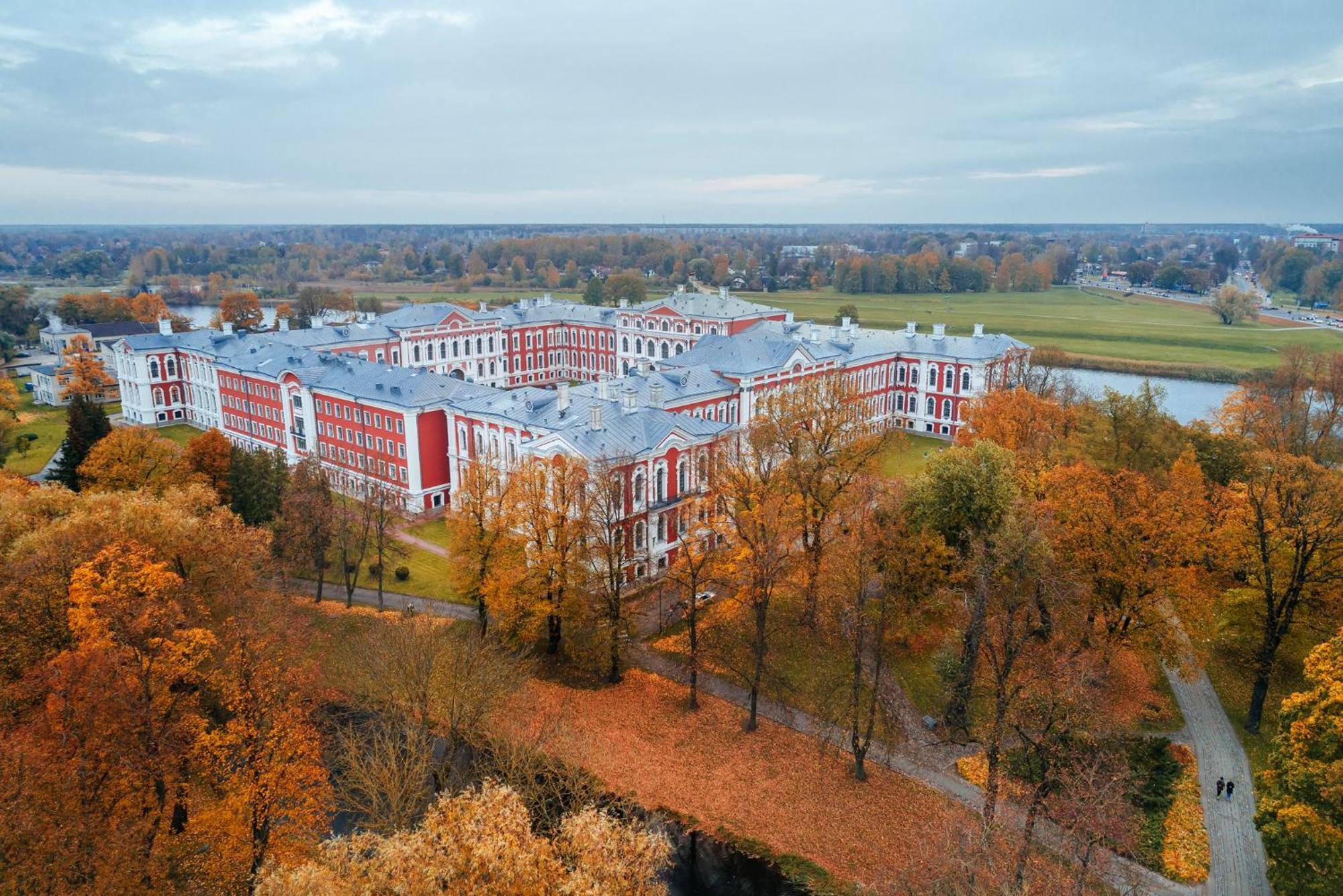 Hotel Jelgava Exterior foto